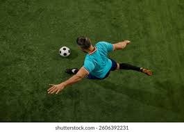 《在场外》视频栏目｜对话辽宁铁人：家乡、平常心和关于中超的明天