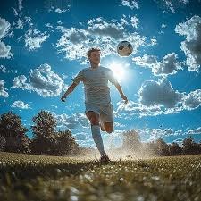 数学轶事：解析“庞加莱”对三体问题与随机性本质的哲学博弈。（数学逸闻：庞加莱与三体问题及随机性本质的哲学交锋）